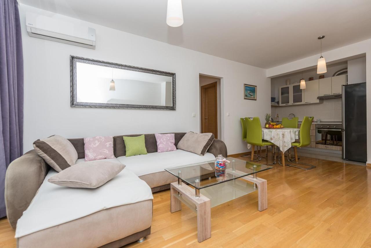 Appartamento Neno Makarska Esterno foto