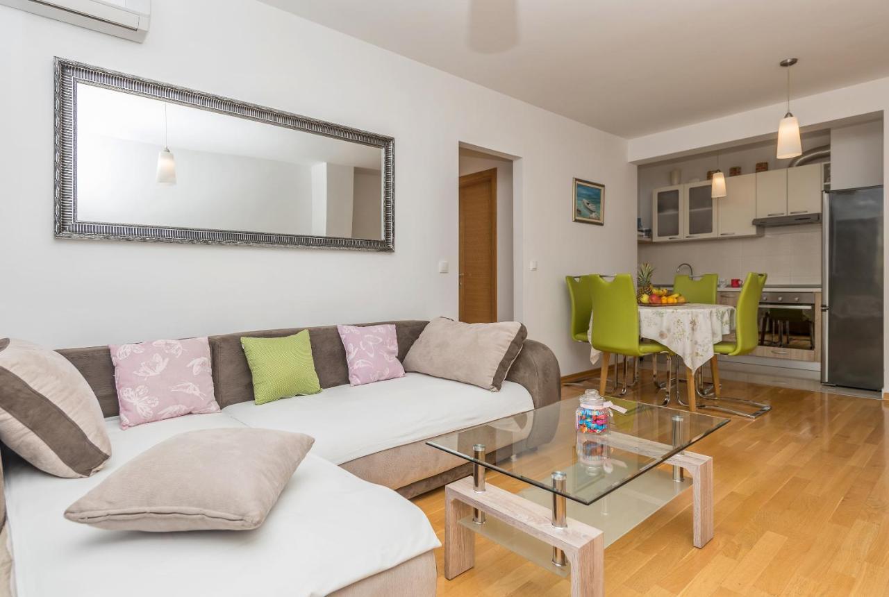 Appartamento Neno Makarska Esterno foto