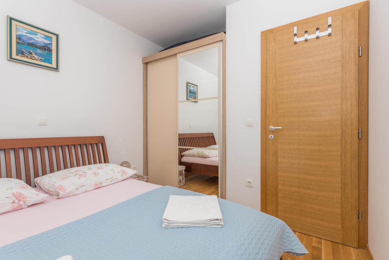 Appartamento Neno Makarska Esterno foto